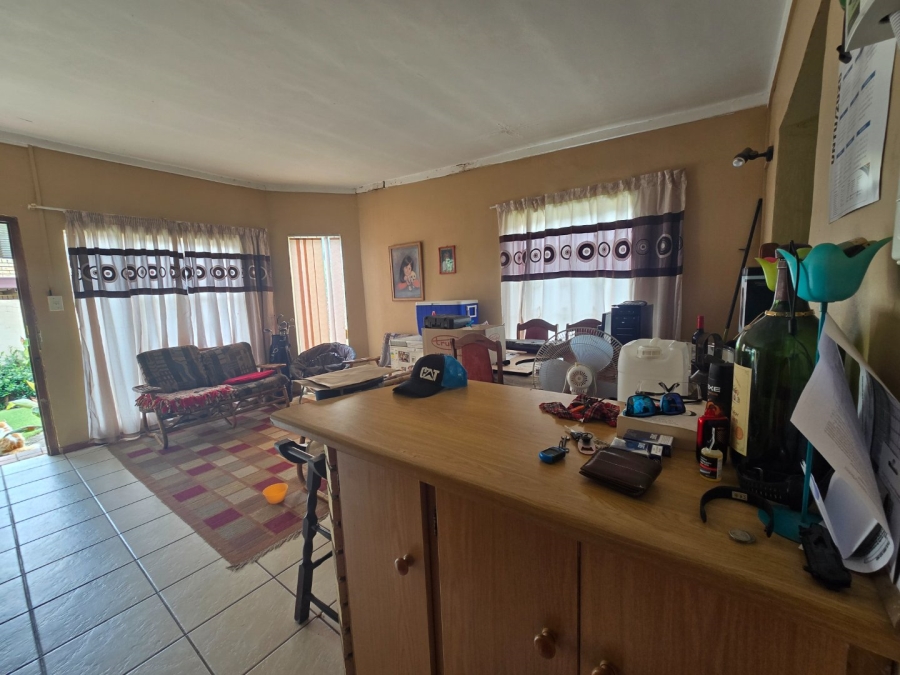 7 Bedroom Property for Sale in Langenhovenpark Free State